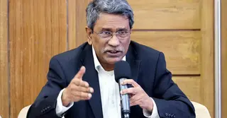 গণমাধ্যমের স্বাধীনতায় রাজনীতিকদের প্রতিশ্রুতি হবে বড় সংস্কার: আলী রিয়াজ